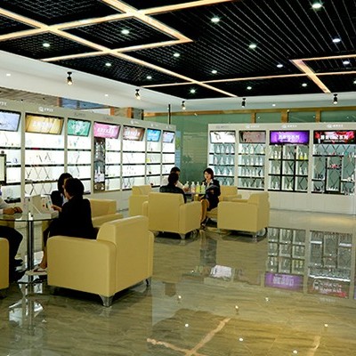 鄉(xiāng)鎮(zhèn)美妝店從備受冷落到開出奇跡之花！
